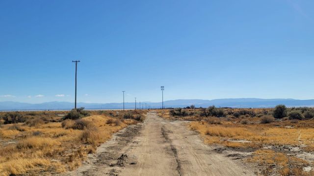 W Vic Avenue C5 35 Stw Street, Lancaster, CA 93536