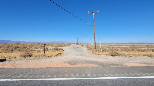 W Vic Avenue C5 35 Stw Street, Lancaster, CA 93536