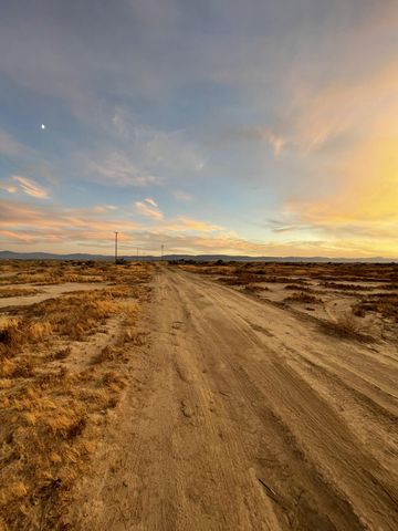 W Vic Avenue C5 35 Stw Street, Lancaster, CA 93536