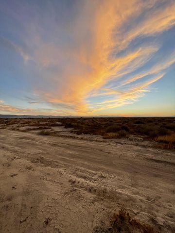 W Vic Avenue C5 35 Stw Street, Lancaster, CA 93536