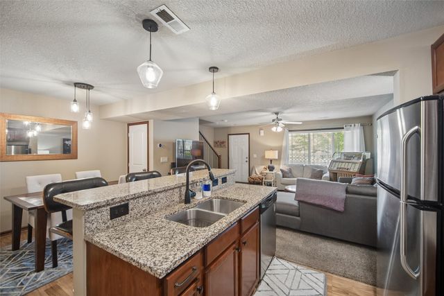 8601 Westown Parkway 34106, West Des Moines, IA 50266