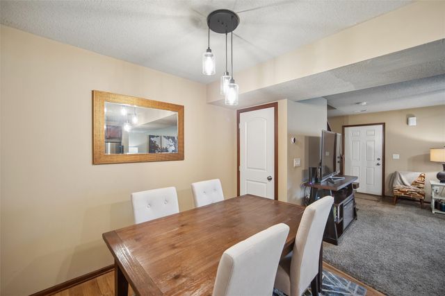 8601 Westown Parkway 34106, West Des Moines, IA 50266