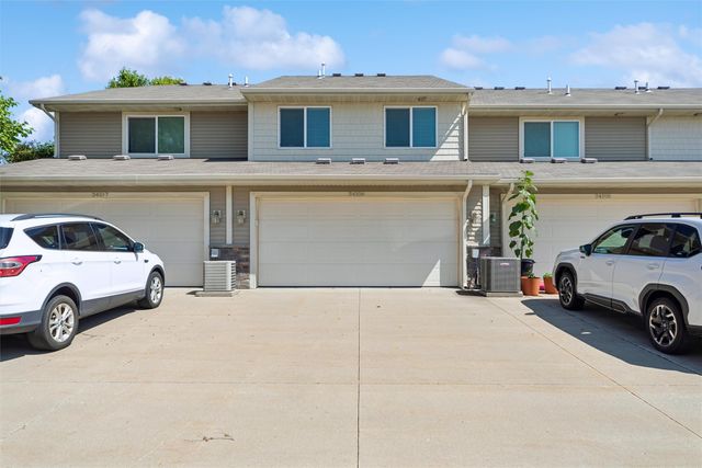 8601 Westown Parkway 34106, West Des Moines, IA 50266