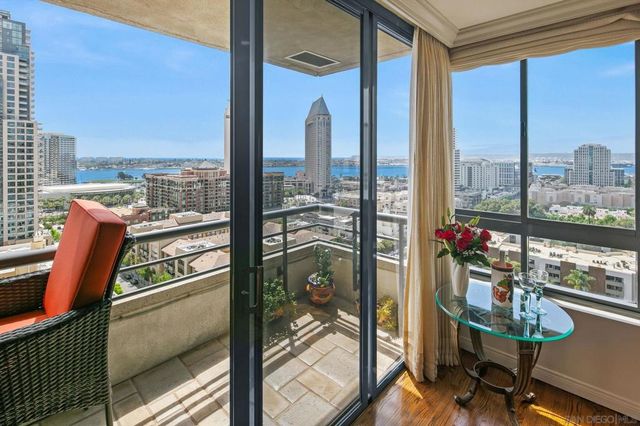 700 Front St 1303, San Diego, CA 92101