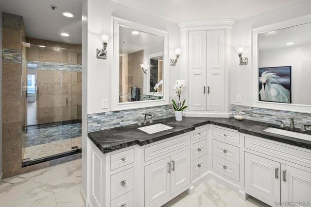 700 Front St 1303, San Diego, CA 92101