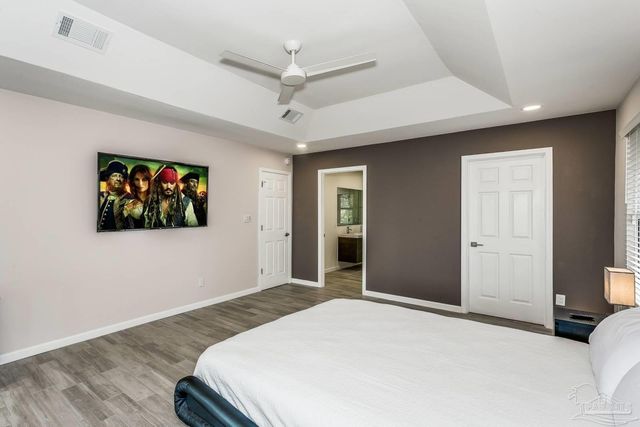 4228 E Sandy Bluff Dr, Gulf Breeze, FL 32563