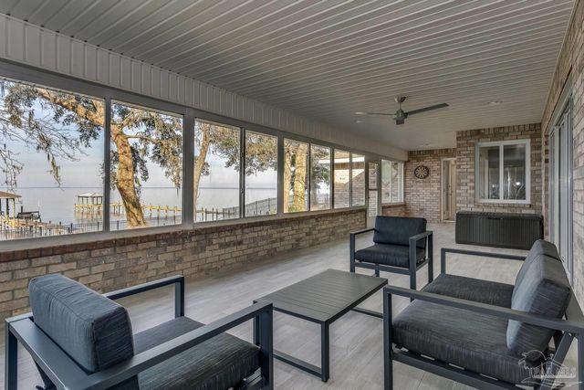 4228 E Sandy Bluff Dr, Gulf Breeze, FL 32563