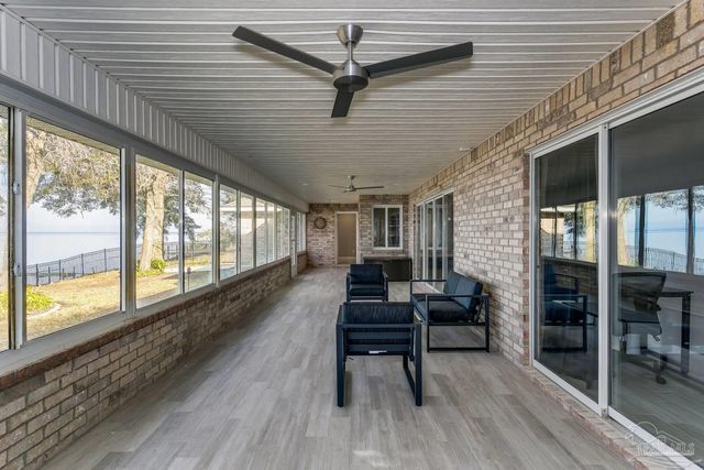 4228 E Sandy Bluff Dr, Gulf Breeze, FL 32563