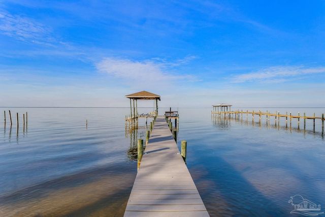 4228 E Sandy Bluff Dr, Gulf Breeze, FL 32563
