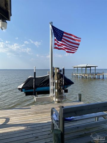 4228 E Sandy Bluff Dr, Gulf Breeze, FL 32563