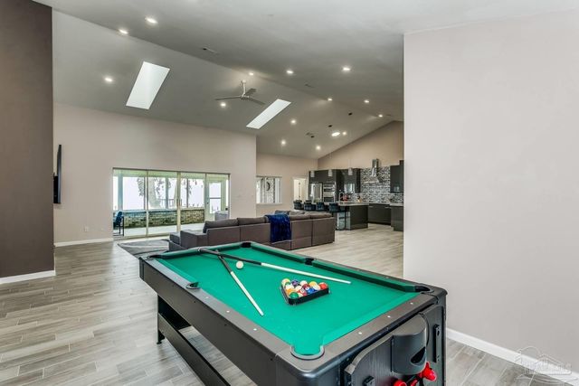 4228 E Sandy Bluff Dr, Gulf Breeze, FL 32563