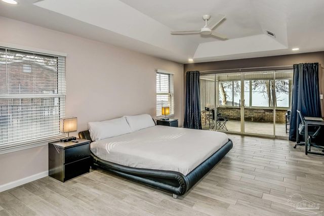 4228 E Sandy Bluff Dr, Gulf Breeze, FL 32563