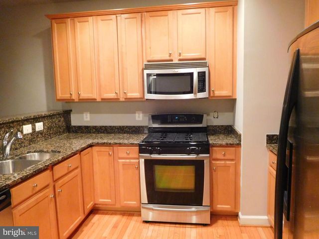 4302 TALMADGE CIR, Suitland, MD 20746