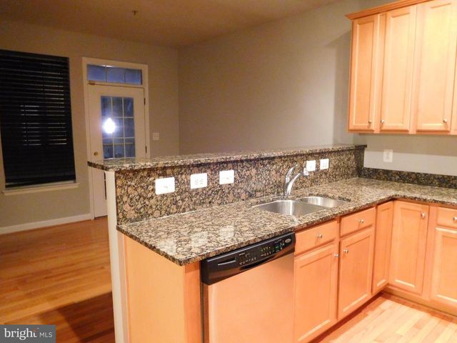 4302 TALMADGE CIR, Suitland, MD 20746