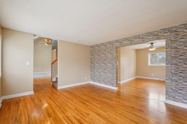 749 Carryback Drive SW, Pataskala, OH 43062