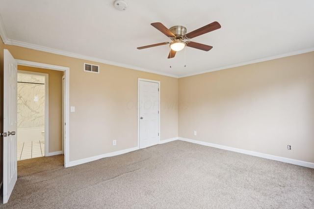 749 Carryback Drive SW, Pataskala, OH 43062