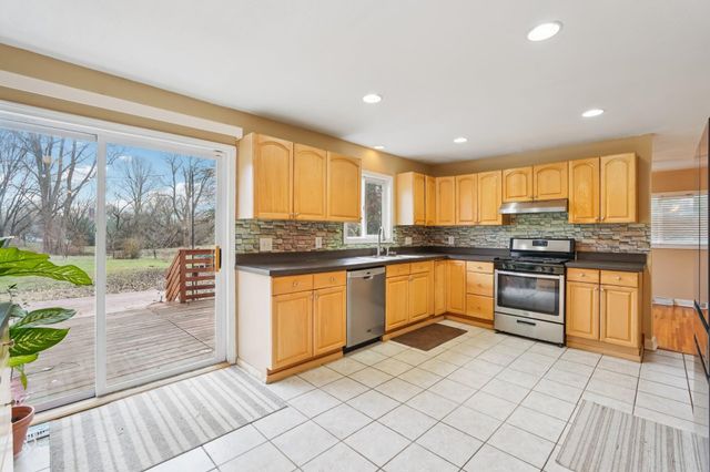 749 Carryback Drive SW, Pataskala, OH 43062