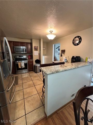 809 Wellmon Street, Bedford, OH 44146