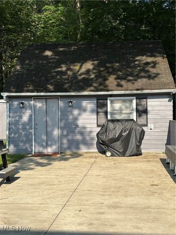 809 Wellmon Street, Bedford, OH 44146