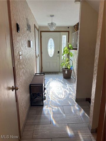 809 Wellmon Street, Bedford, OH 44146