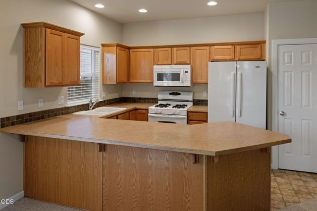 21164 Copperfield Avenue, Bend, OR 97702