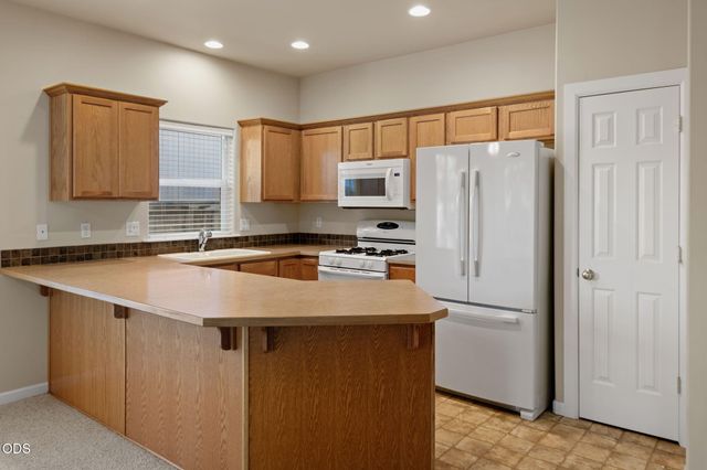 21164 Copperfield Avenue, Bend, OR 97702