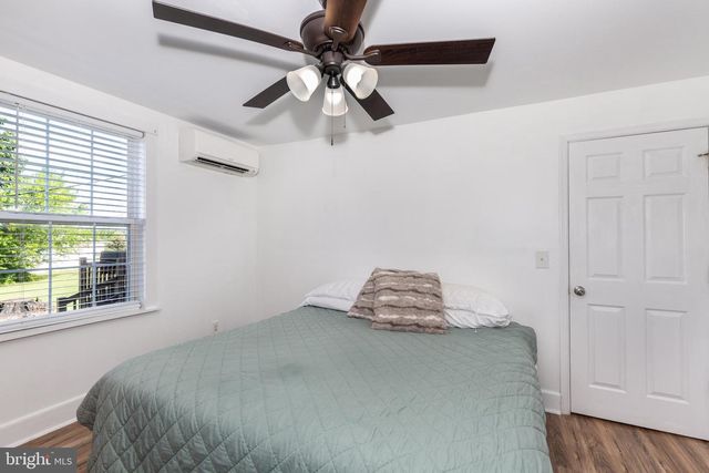 760 N HOUCKSVILLE RD, Hampstead, MD 21074