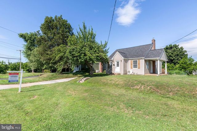 760 N HOUCKSVILLE RD, Hampstead, MD 21074