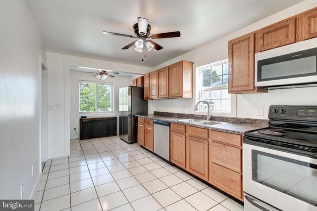 760 N HOUCKSVILLE RD, Hampstead, MD 21074