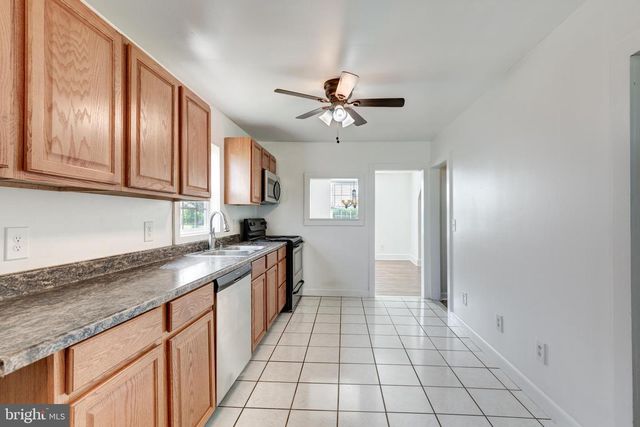 760 N HOUCKSVILLE RD, Hampstead, MD 21074