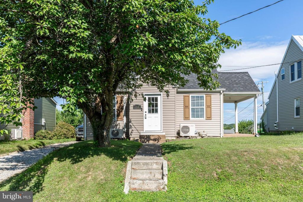 760 N HOUCKSVILLE RD, Hampstead, MD 21074