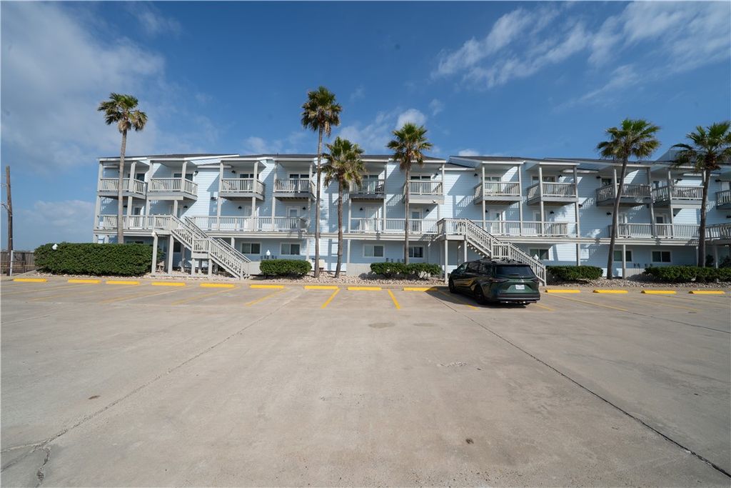 14802 Windward Dr 227, Corpus Christi, TX 78418 — photo 2
