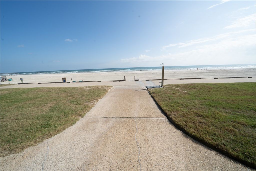 14802 Windward Dr 227, Corpus Christi, TX 78418 — photo 5