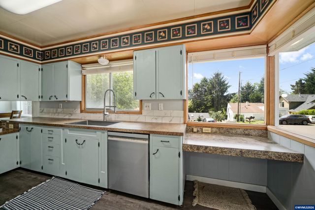 2341 NE 35th St, Lincoln City, OR 97367