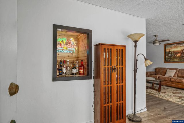 2341 NE 35th St, Lincoln City, OR 97367