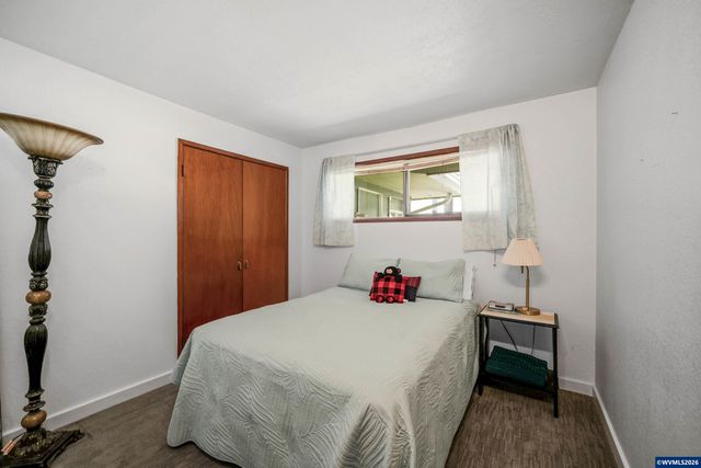 2341 NE 35th St, Lincoln City, OR 97367