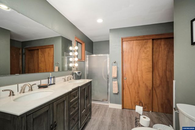 2341 NE 35th St, Lincoln City, OR 97367