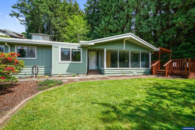 2341 NE 35th St, Lincoln City, OR 97367