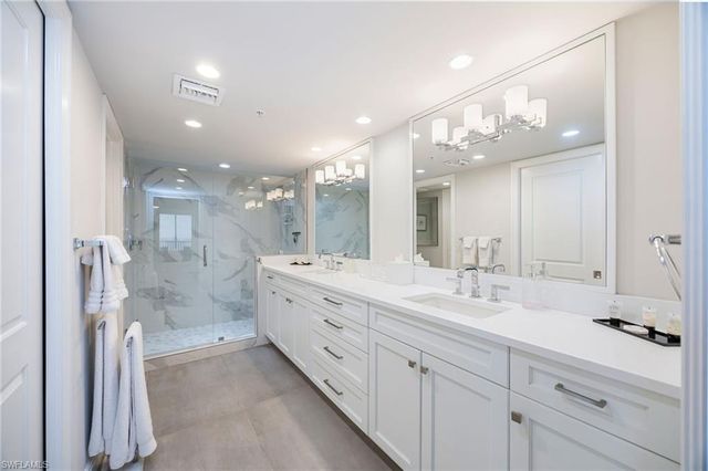 6573 MARISS LOOP # 2005, Naples, FL 34108