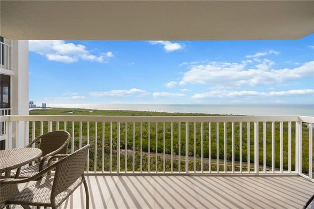 6573 MARISS LOOP # 2005, Naples, FL 34108