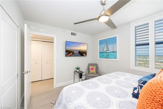 6573 MARISS LOOP # 2005, Naples, FL 34108