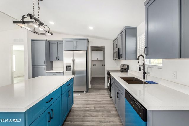 15718 W REMUDA Drive, Surprise, AZ 85387