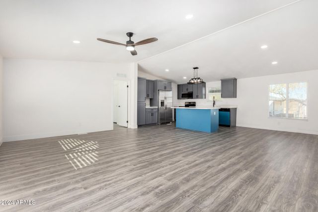 15718 W REMUDA Drive, Surprise, AZ 85387