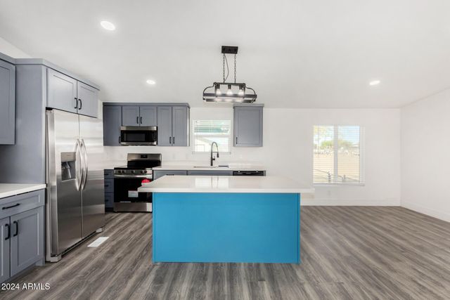 15718 W REMUDA Drive, Surprise, AZ 85387