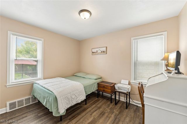 29306 Oakdale Road, Willowick, OH 44095