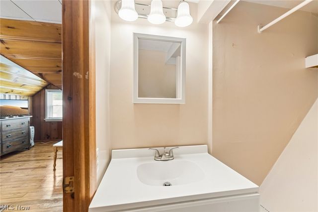 29306 Oakdale Road, Willowick, OH 44095