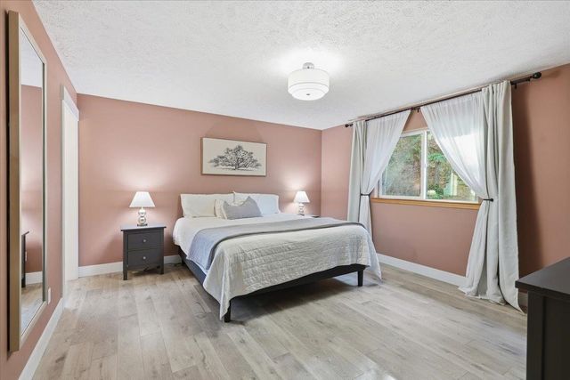 1923 S Mount Vernon Dr, Spokane, WA 99223