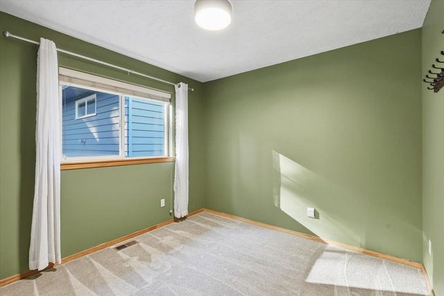 1923 S Mount Vernon Dr, Spokane, WA 99223