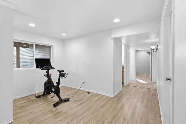 1923 S Mount Vernon Dr, Spokane, WA 99223