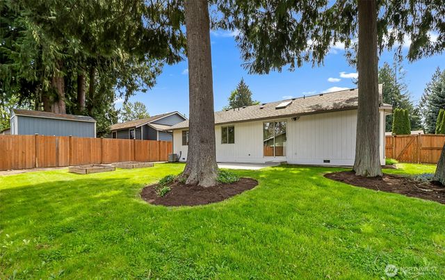 10705 27th Street NE, Lake Stevens, WA 98258